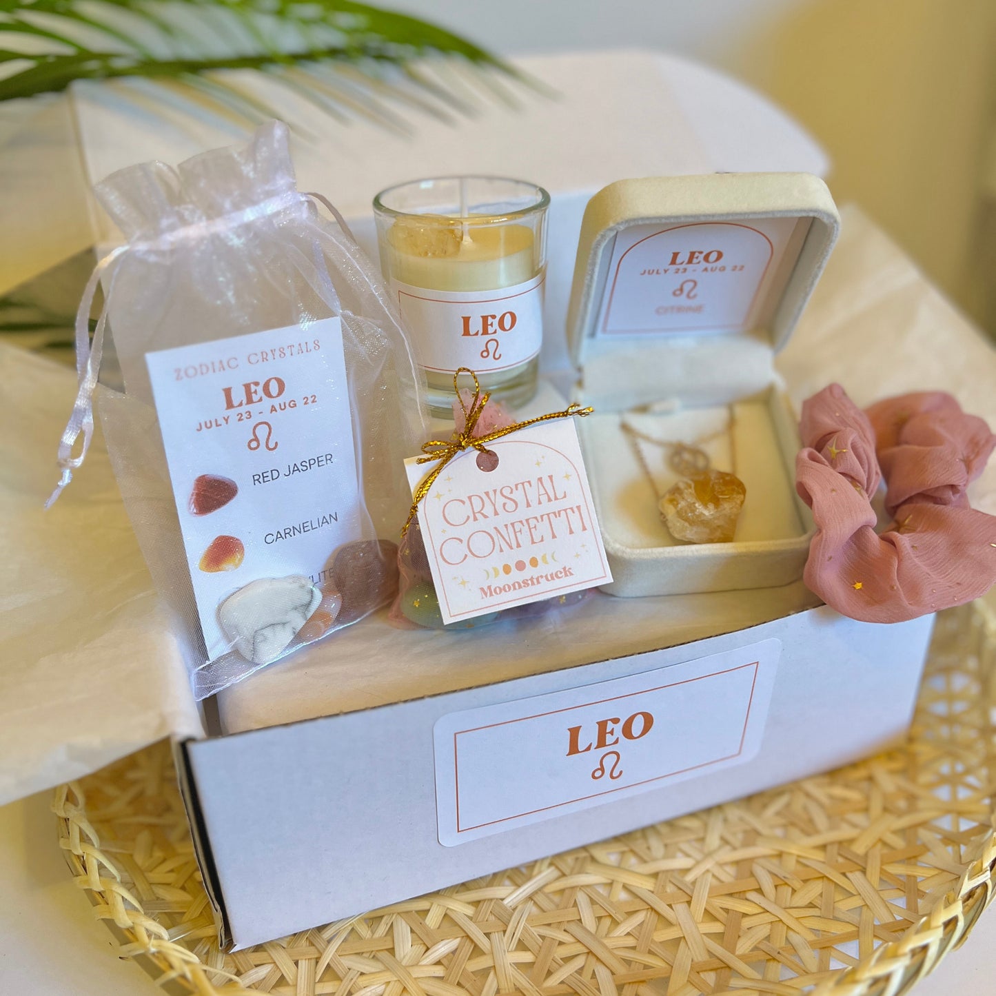 LEO GIFT BOX