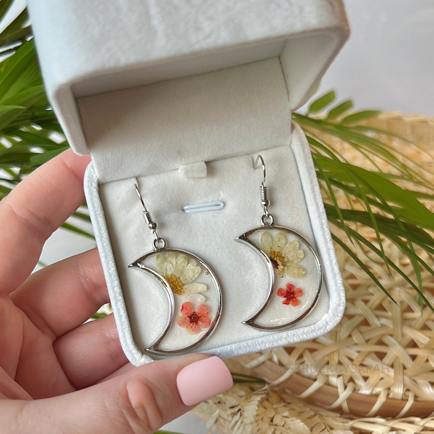 DAISY MOON EARRINGS